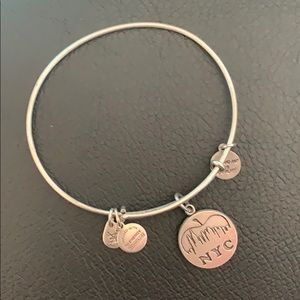 NYC Alex and Ani Bracelet 🌃 🍎